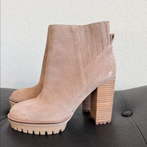 Vince Camuto Tan Heeled Boots
